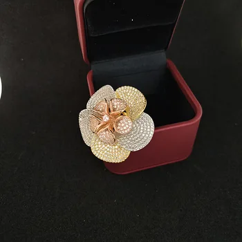 100% עיצוב מקורי Dazzdelic AAA זרקונים קלאסי פרח Luxary הטבעת לנשים לצאת ולחגוג