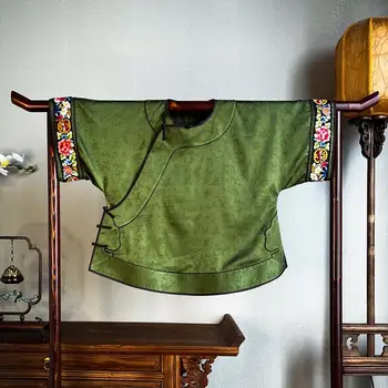 2 צבעים של נשים קיץ בעמידה צווארון עם שרוולים קצרים העתיקה אלכסוני כפתור רופף ירוק רקום העליון בסגנון סיני טאנג חליפה