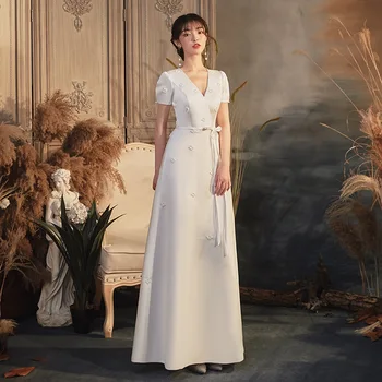 2020 סינית בסגנון אלגנטי סאטן צ ' יפאו לבן סקסי הבציר V-צוואר הכלה שמלת מסיבת החתונה השמלה