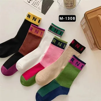 2023 חדש Colorblocking גרביים האלפבית הדפסה ספורט אופנה גרבי כותנה טהורה נוח רך דק לנשימה מזדמנים גרביים ארוכות