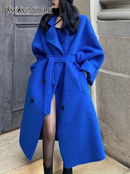TWOTWINSTYLE כחול מעובה כבש פו מעיל פרווה ארוך אורך דש מוצק צבע החגורה מעילים נשית אופנה בגדי החורף 2022 חדש