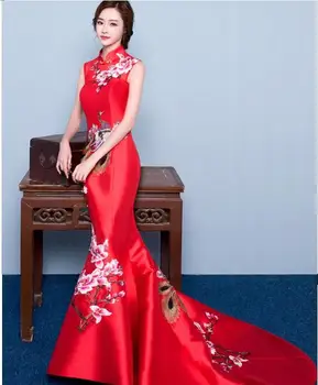 אדום בתולת ים מסורת שמלות כלה נשים Cheongsam הסינית הרבה זמן עוקב רקום הבמה.
