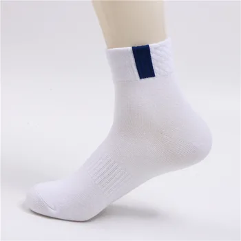באמצע שנות ה -tube של גברים גרביים גרביים יצרנים הסיטוניים שנות ה -tube של גברים מוצק צבע למבוגרים גרביים גרבי ספורט ורגל אמבטיה