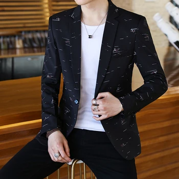 חליפה של גבר חדש מקרית החליפה מעיל של גברים נוער הגירסה הקוריאנית Slim מגמה של גברים קטנים חליפת חתיכה אחת